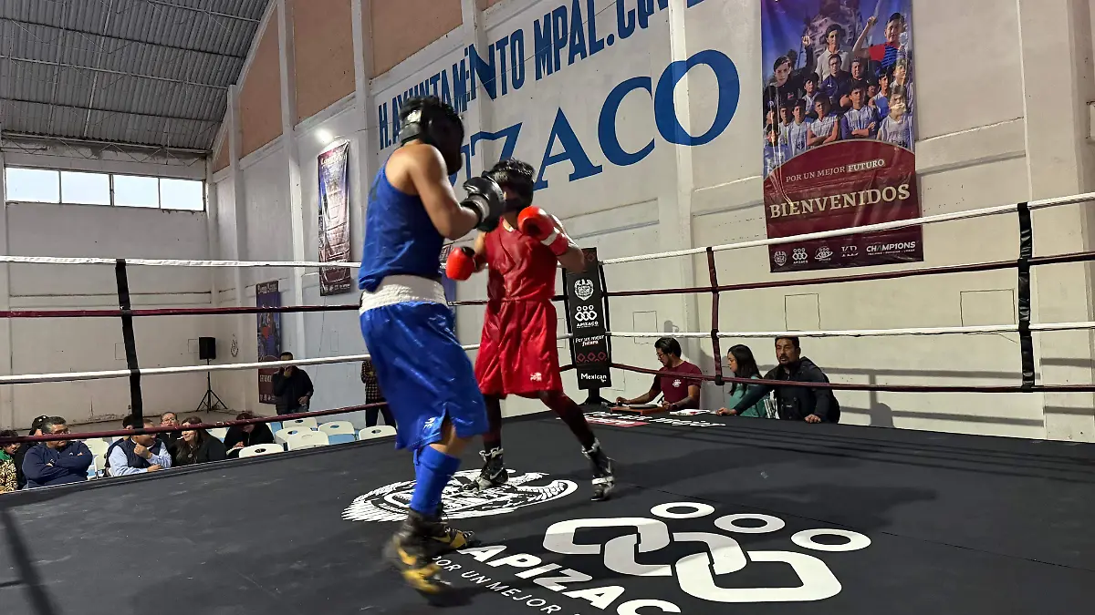 Inaugura Javier Rivera Bonilla, alcalde de Apizaco, primer ring profesional (2)
