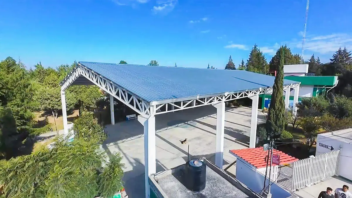 Fortalece Chiautempan educación con siete techumbres (2)