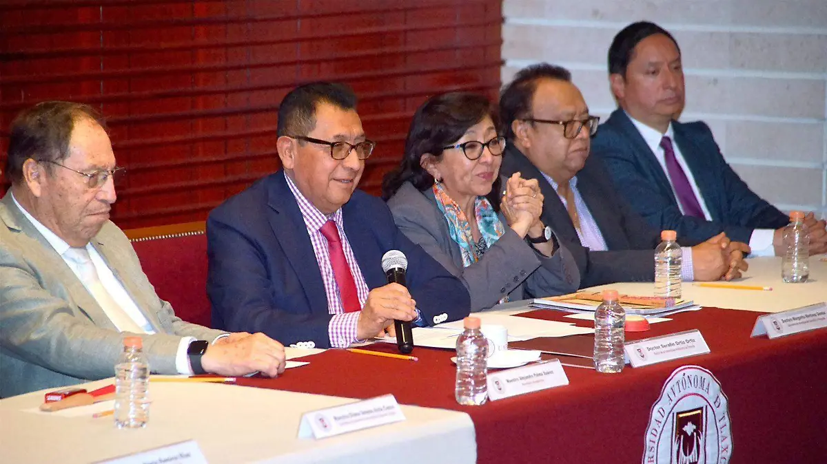 INVESTIGADORES UATX (1)