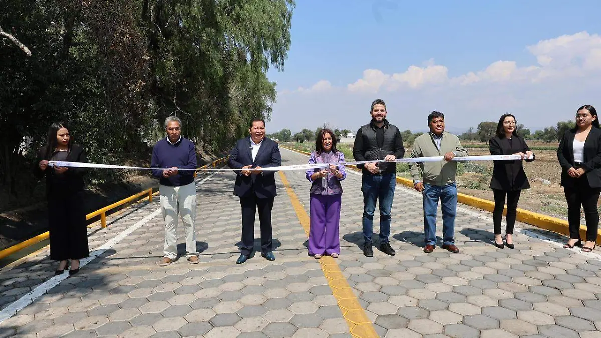 Mejora Gobierno infraestructura vial en Tepetitla y Nopalucan (2)