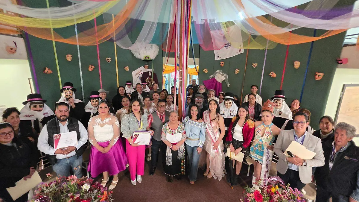 mujeres en el carnaval (1)