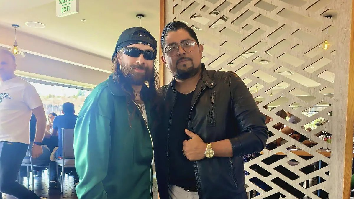 Jay de la Cueva, vocalista de Moderatto, reconoce talento tlaxcalteca y difunde el encuentro