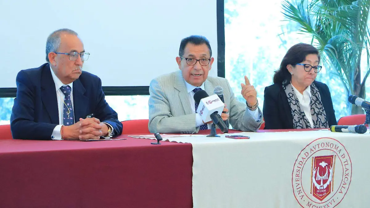 RECTOR PRESENTA CONGRESO EDUCACIÓN INICIAL