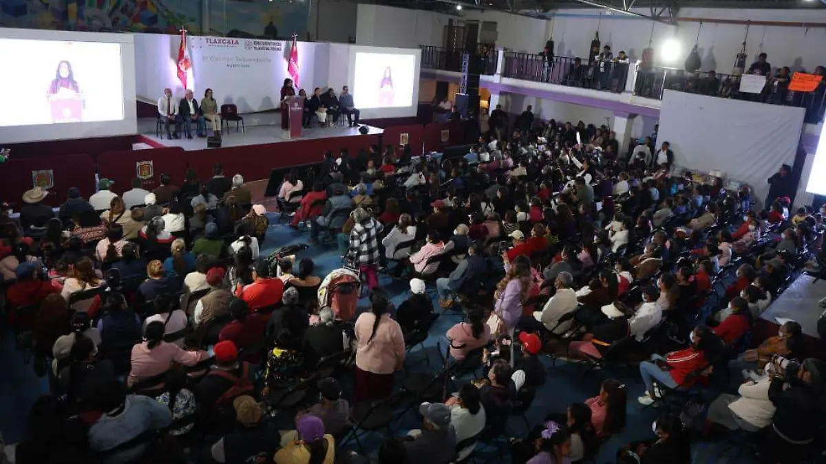 gobierno estatal consolida desarrollo en el Carmen Tequexquitla (1)