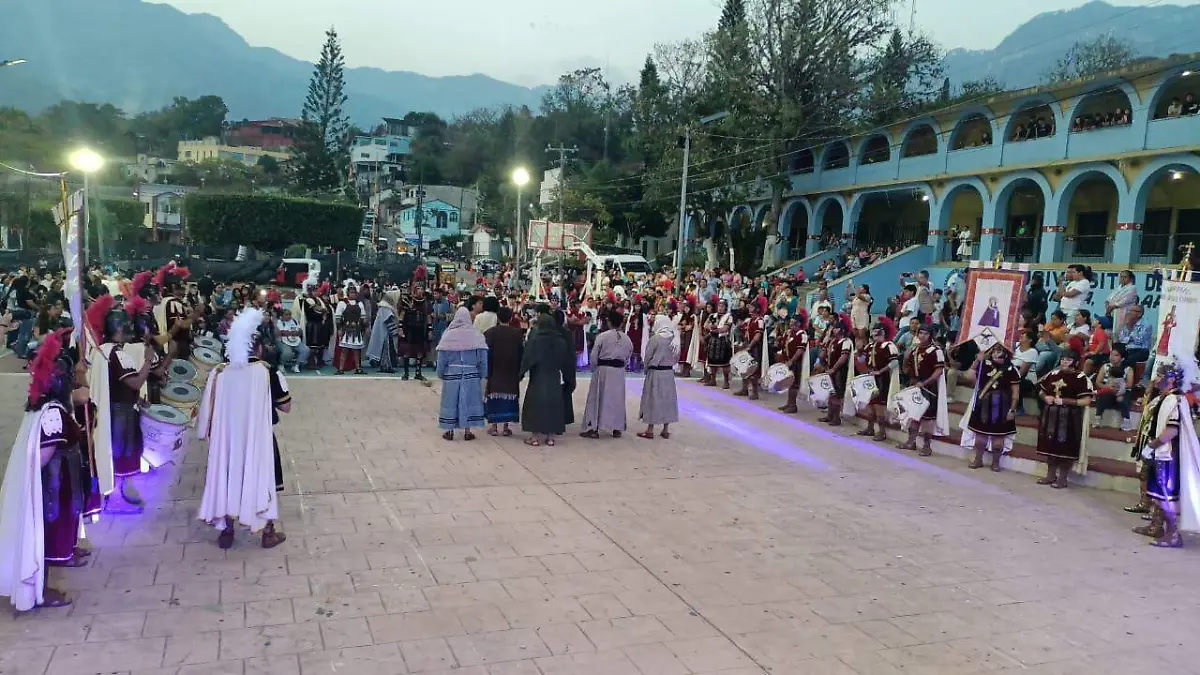 Tradición de Chiautempan revive en Copainalá (1)