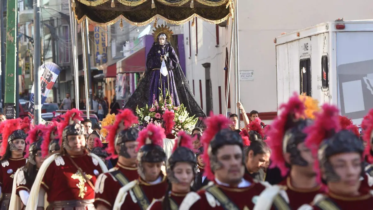 Recorre Virgen de Dolores las calles de Chiautempan (3)