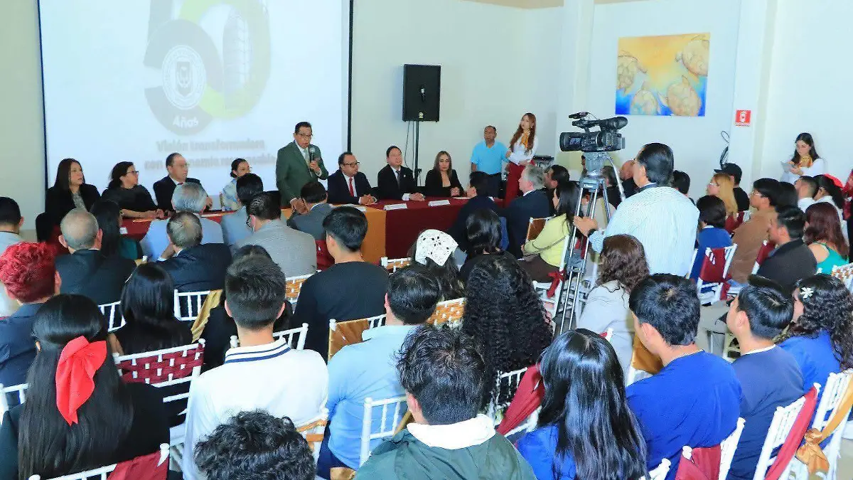 PROTESTA COMISIÓN UATX (1)