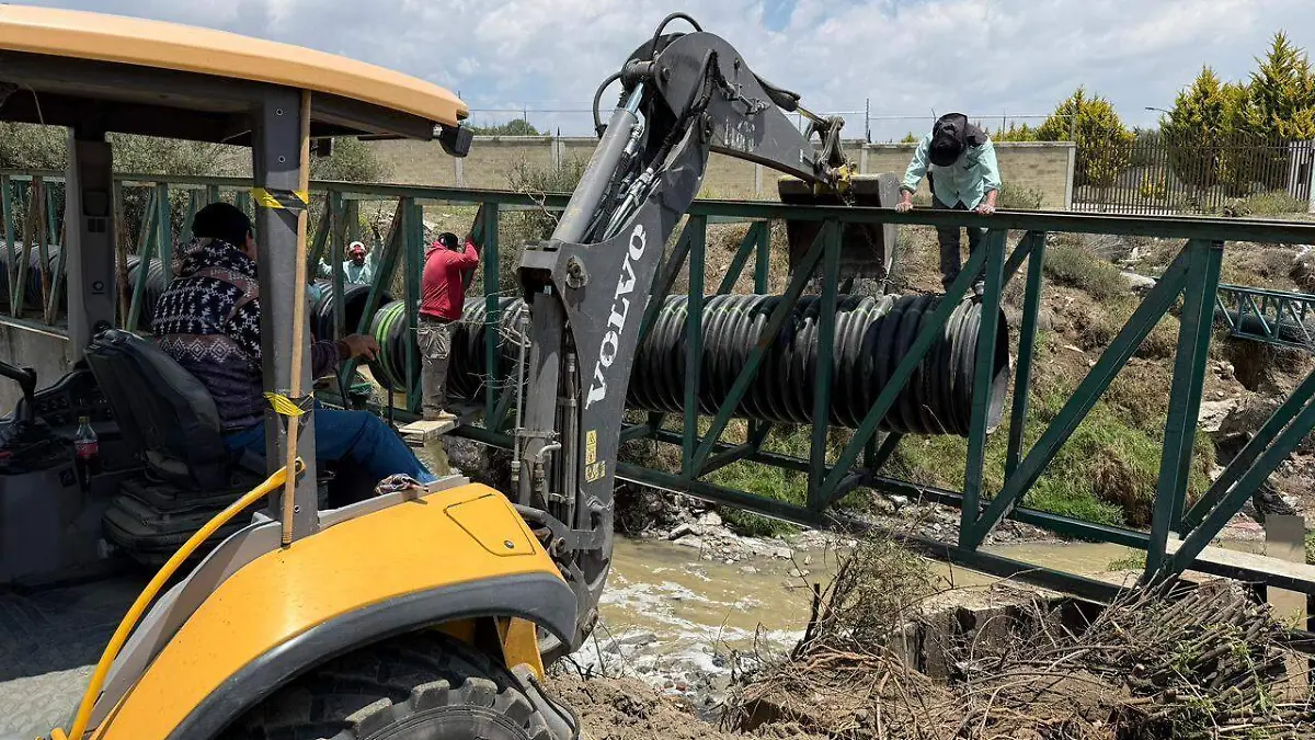 Atienden de manera inmediata daños en red de drenaje (4)