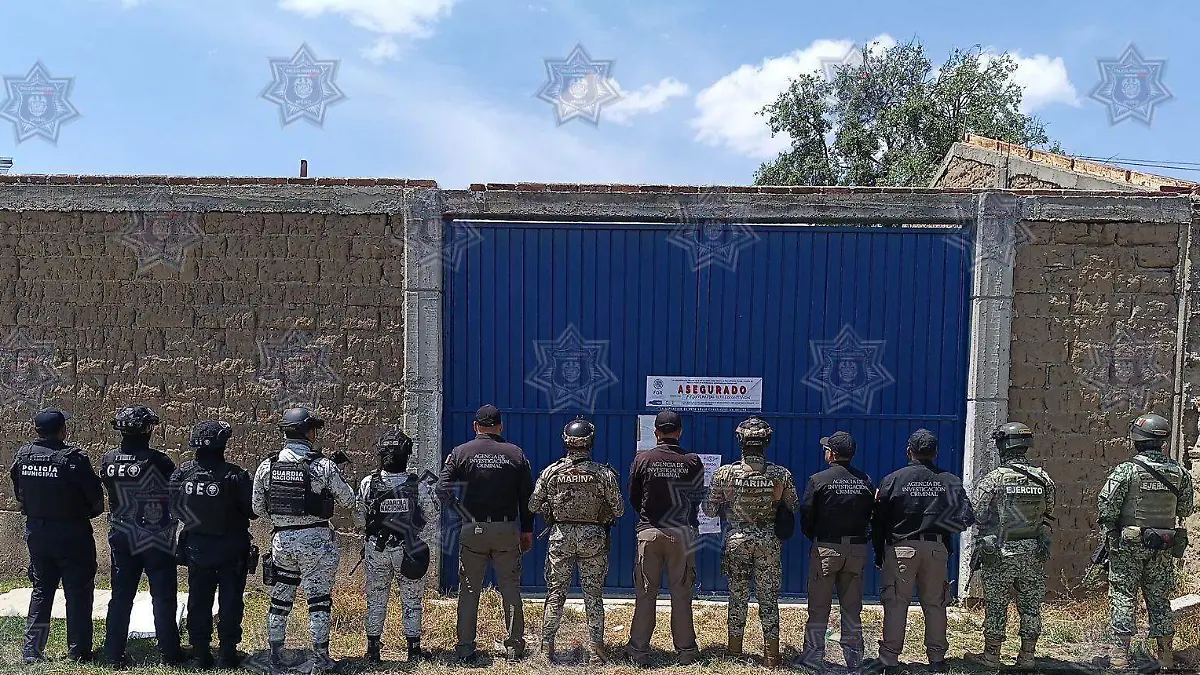 Aseguran tres vehículos robados tras cateo en inmueble de Apizaco 2