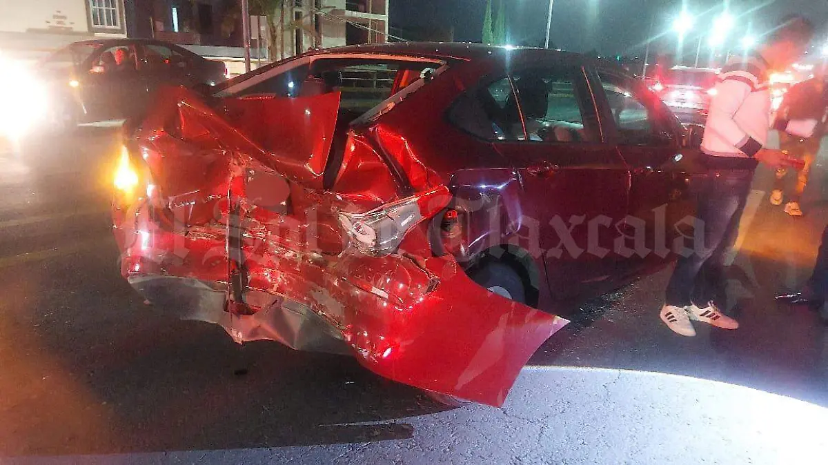 Accidente-deja-dos-lesionados-(1)