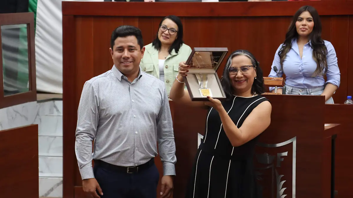 PRESEA CONGRESO (3)