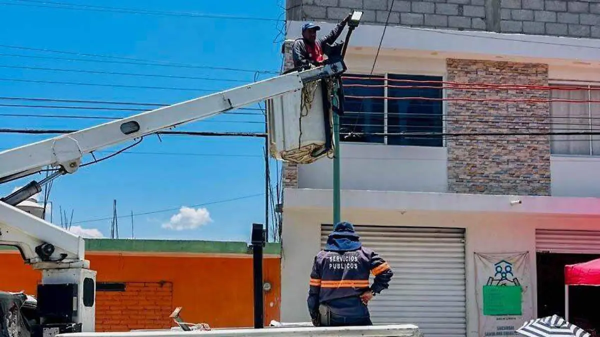 Refuerza Chiautempan alumbrado público con mantenimiento permanente en comunidades (1)