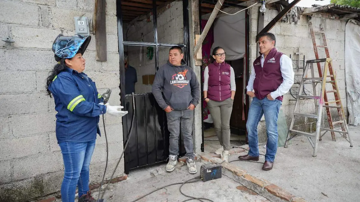 gestiona Alfonso Sánchez apoyos para mejorar viviendas (3)