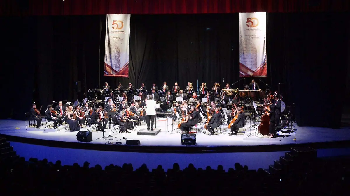 CONCIERTO ORQUESTA UATX (2)