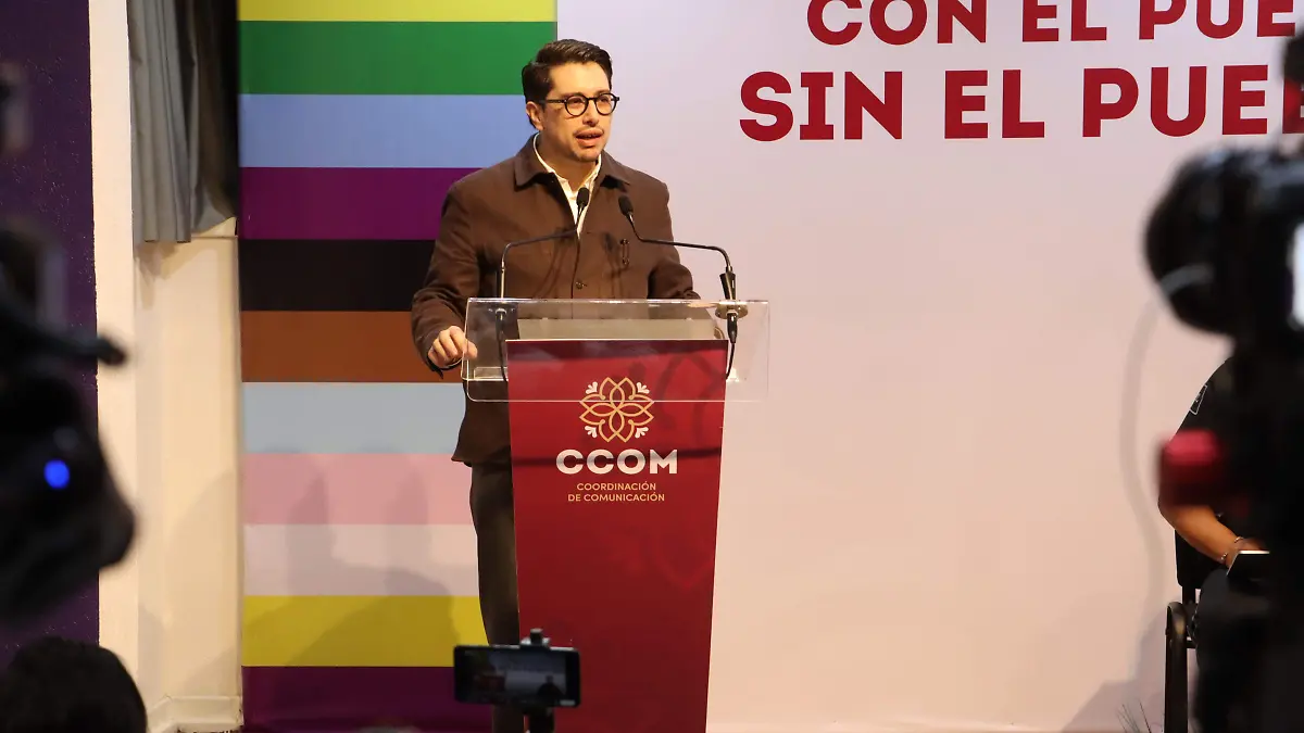 VOCERO GOBIERNO (2)
