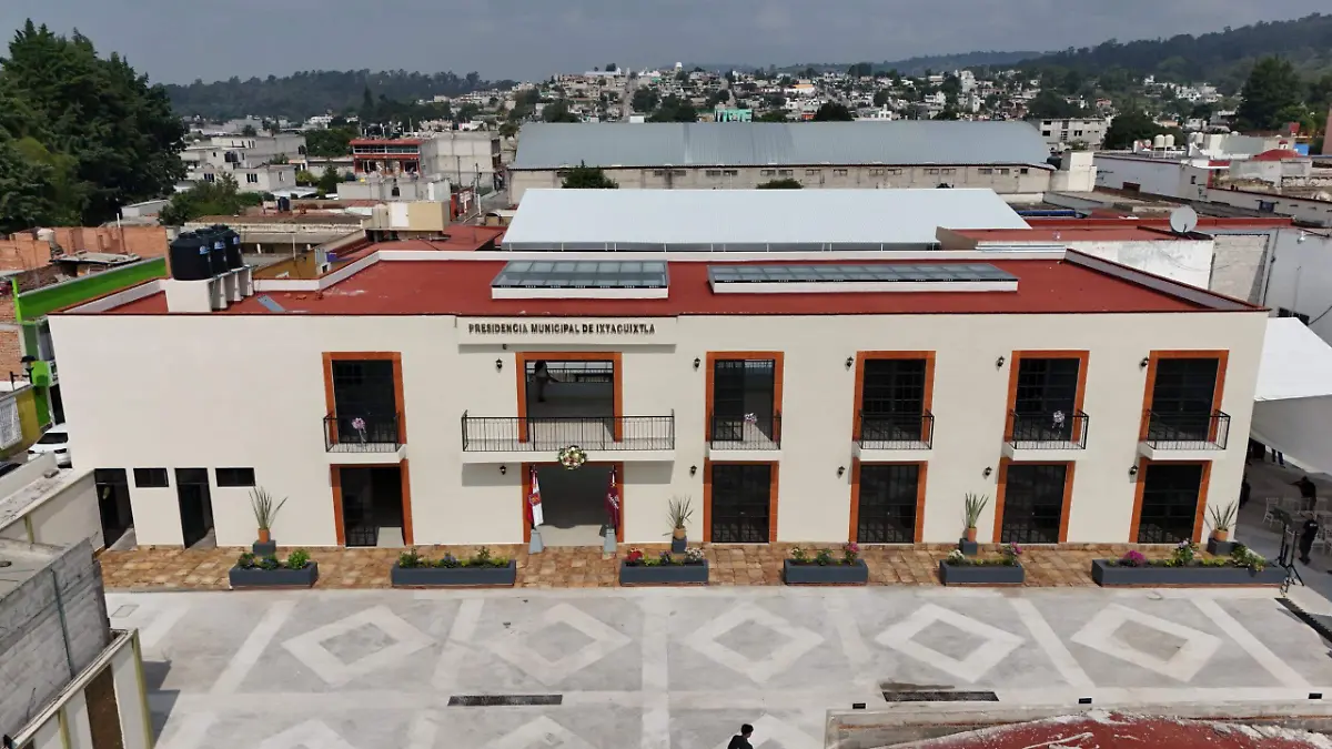 Nueva presidencia municipal de Ixtacuixtla 4