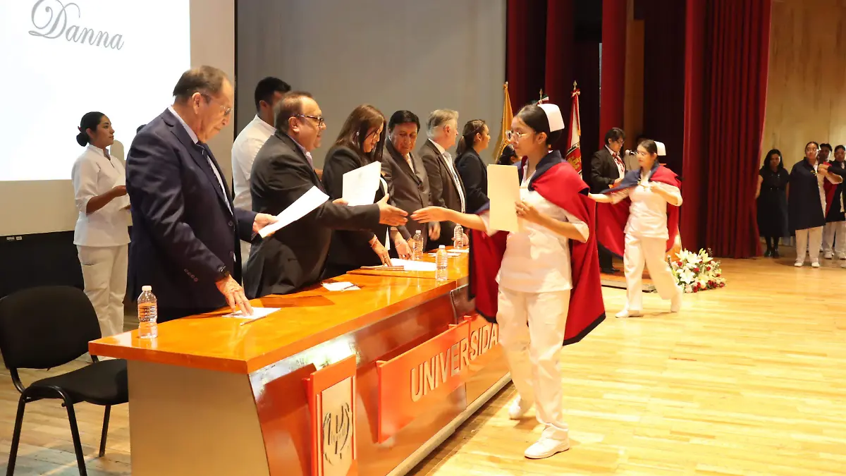 GRADUACIÓN ENFERMERÍA (7)