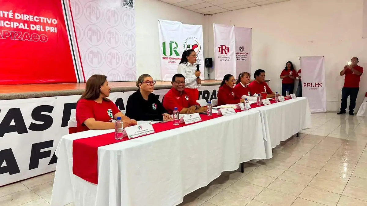 Rinde protesta el nuevo Comité Directivo Municipal del PRI en Apizaco (1)