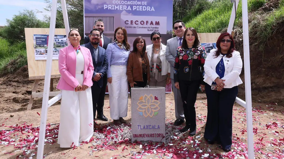COLOCA GOBERNADORA PRIMERA PIEDRA DEL CECOFAM EN CIUDAD JUDICIAL (1)
