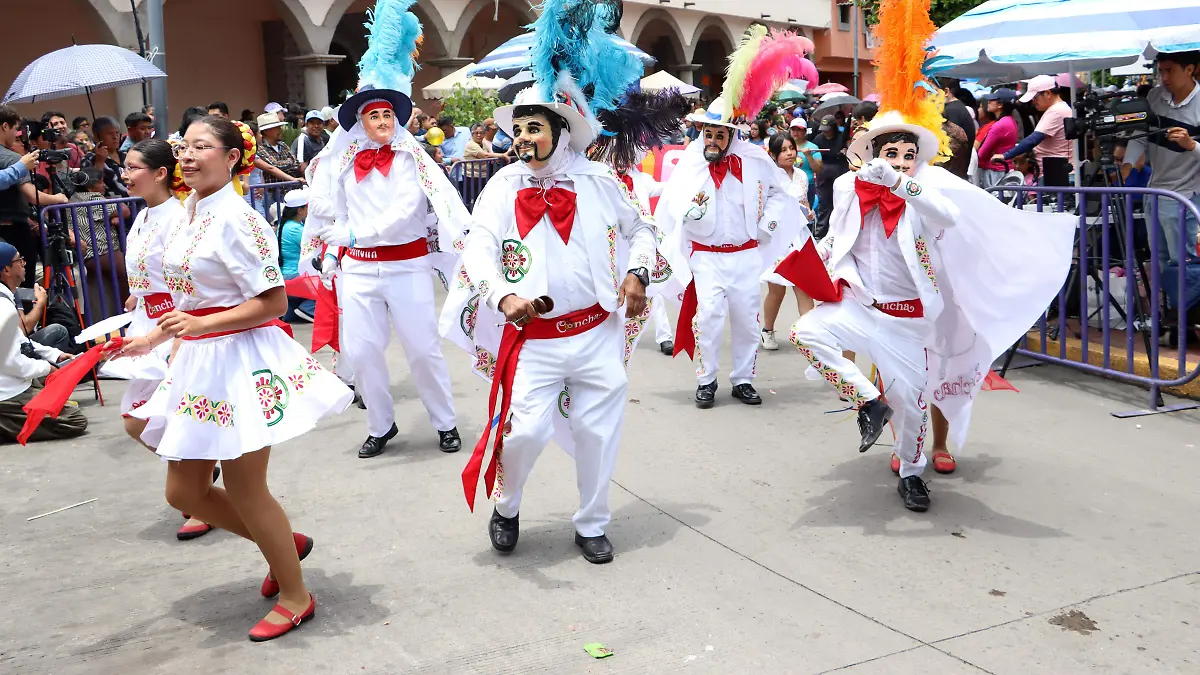 DESFILE FERIA (4)