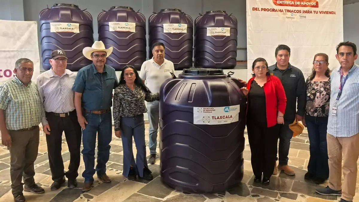 entrega de tinacos en yauhquemecan 6