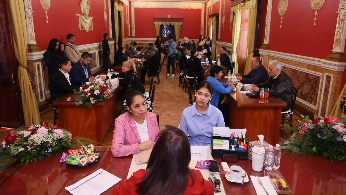 Gobernadora fortalece atención directa a la ciudadanía con sexta Audiencia Pública (3)
