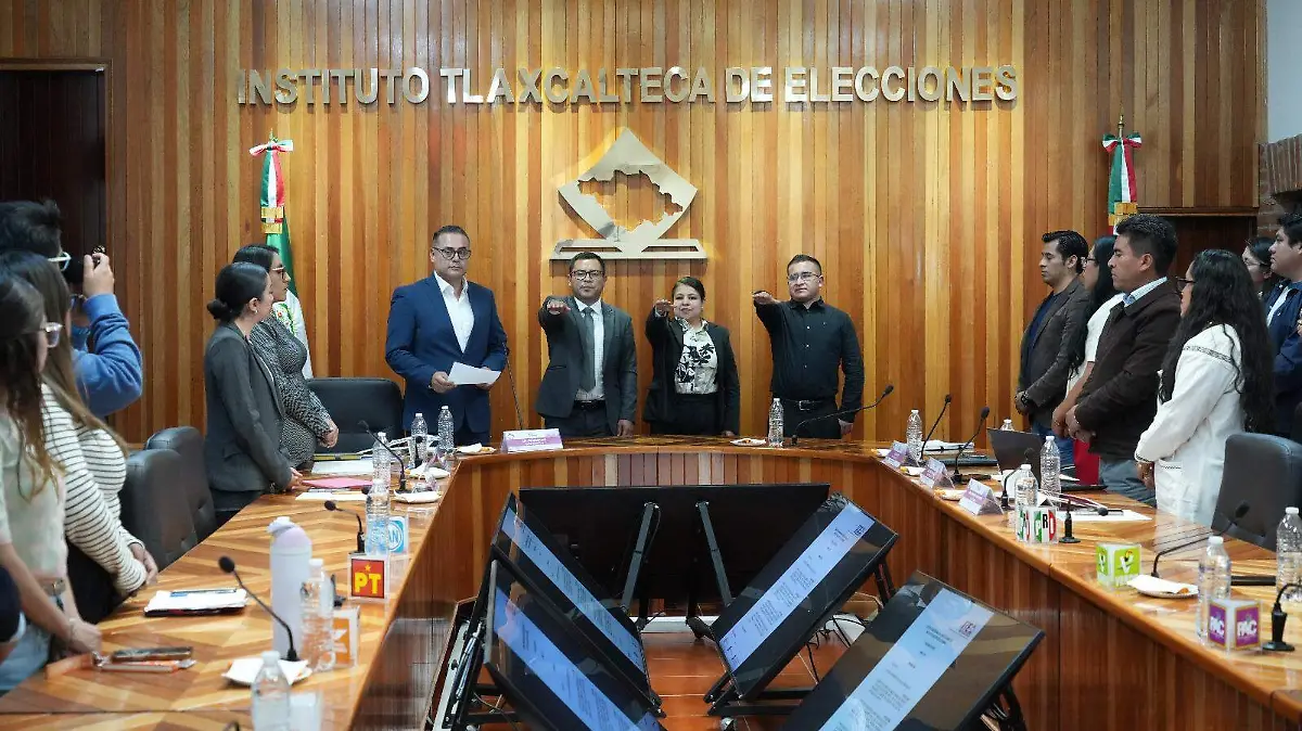 Avalan acreditación partidos 1