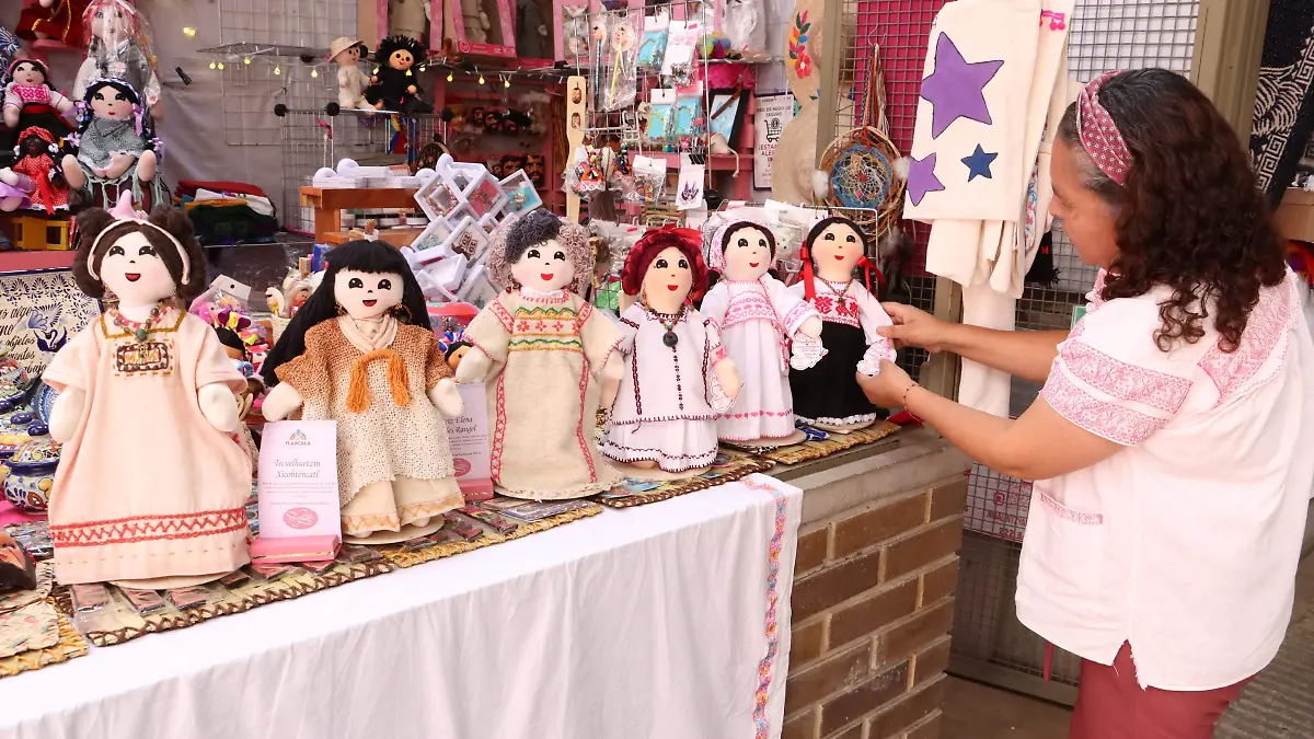 ARTESANA MUÑECAS (4)