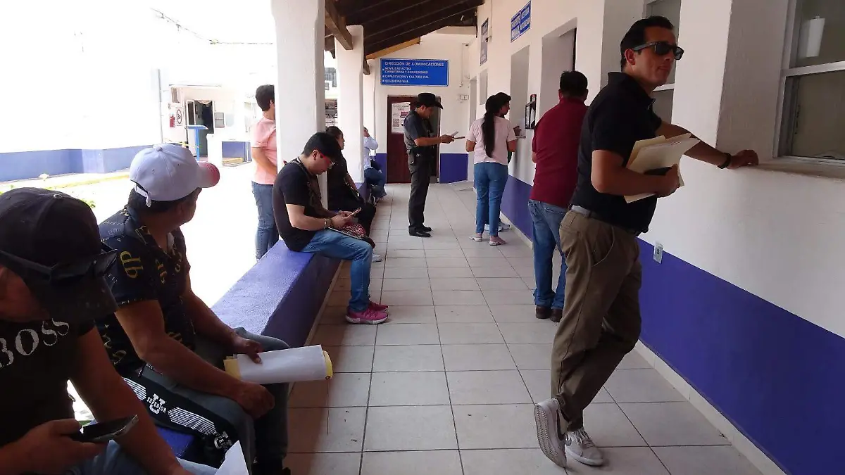 Publica gobierno estatal lineamientos para regularización de vehículos nacionales y extranjeros (2)