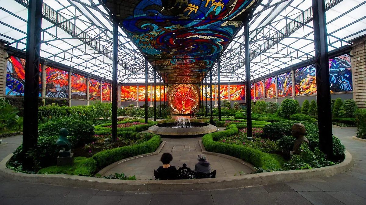 Cosmovitral 1