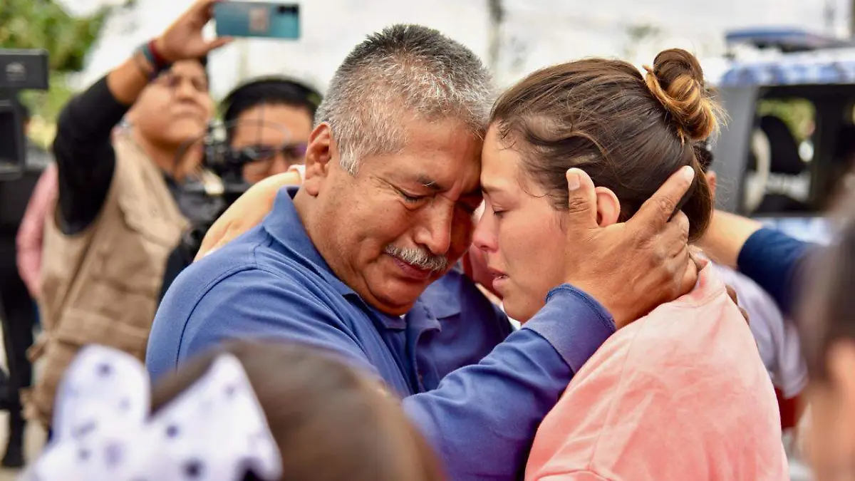 690c015b-aaff-4879-a5fe-ad4cfe3259c1