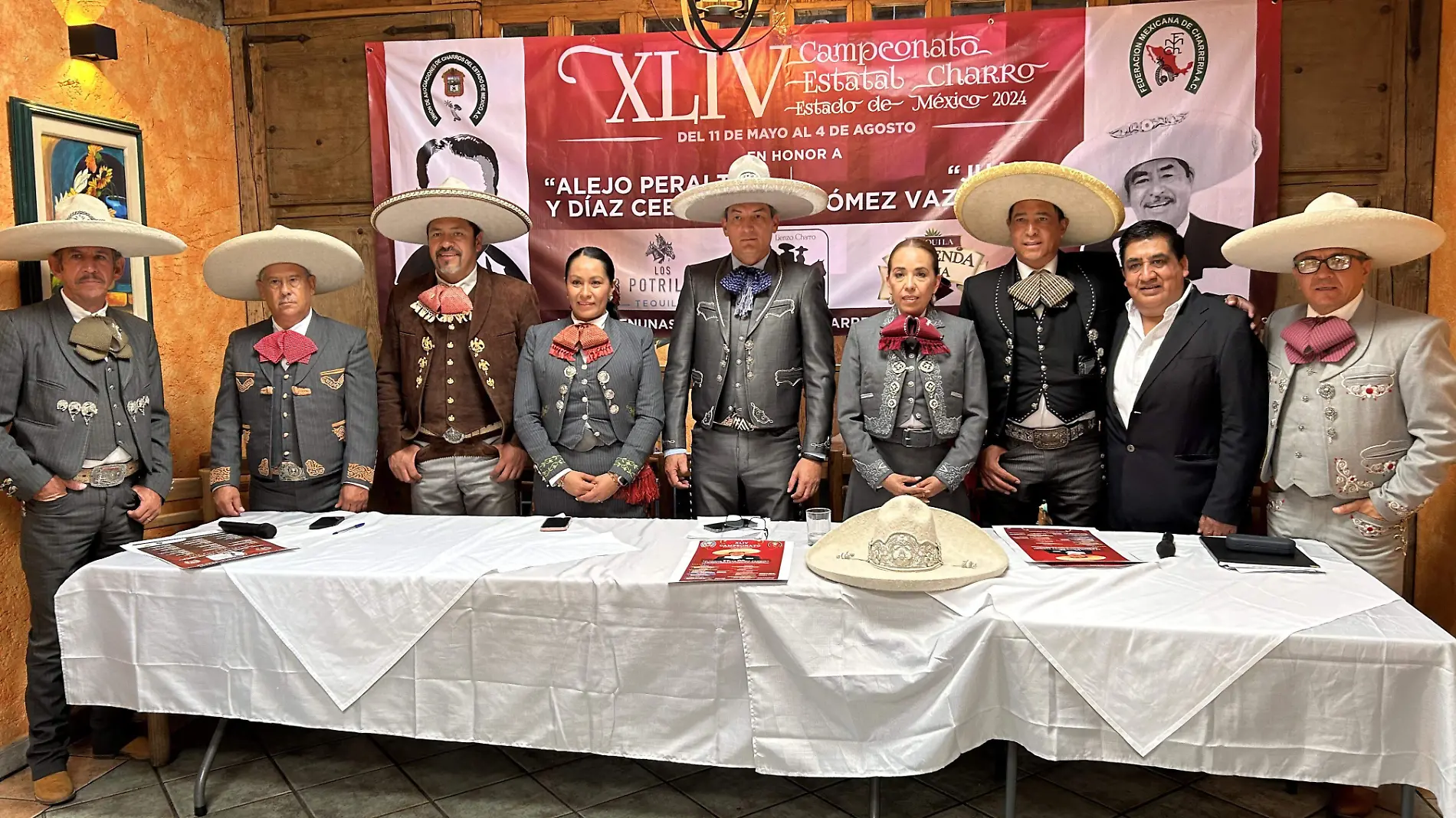 Charros1