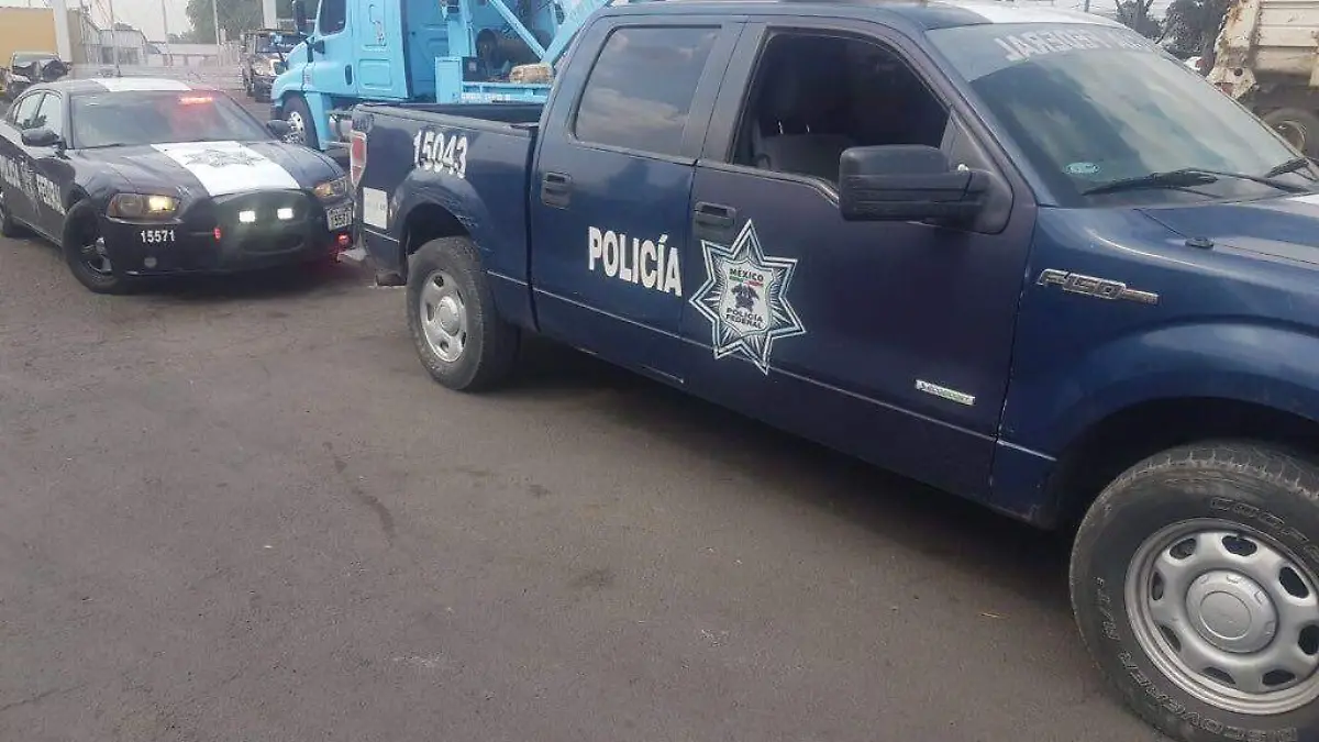 policía