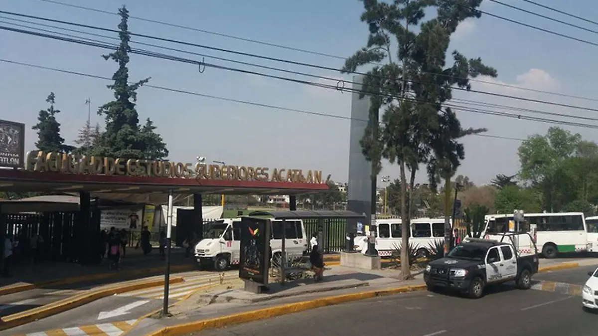 fes-acatlan-marcha-1