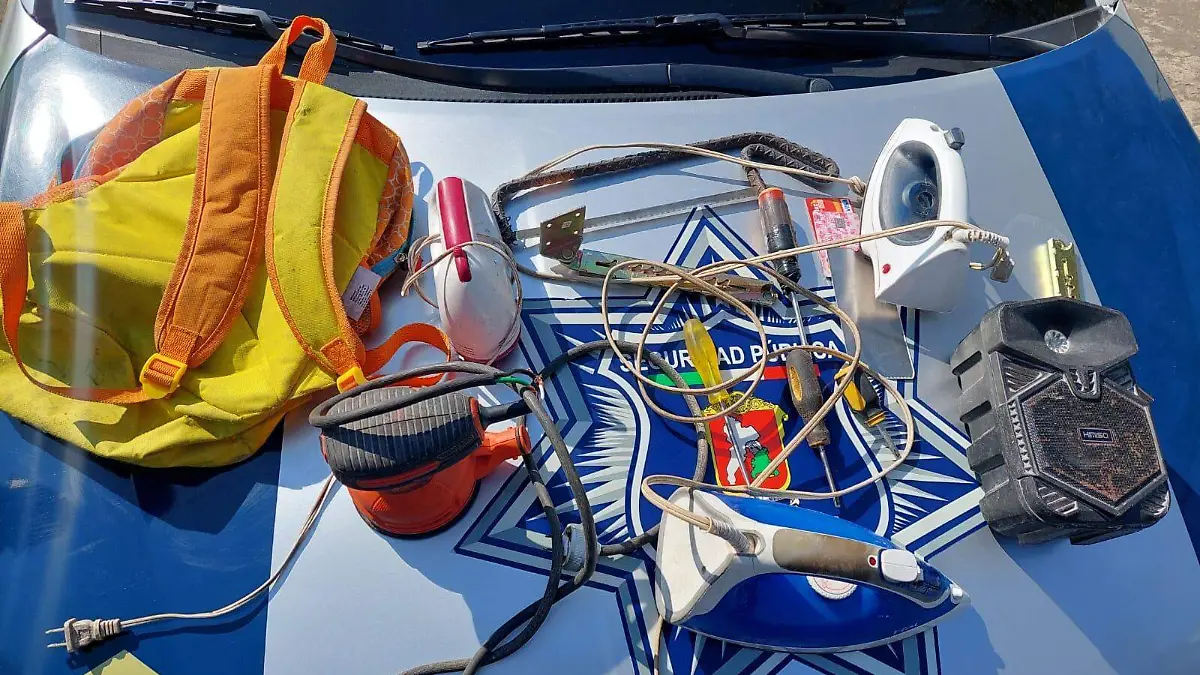 policía