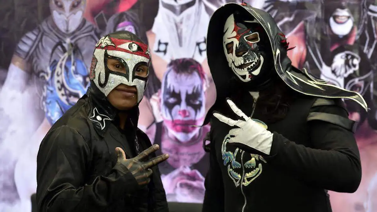 luchadores de la triple a