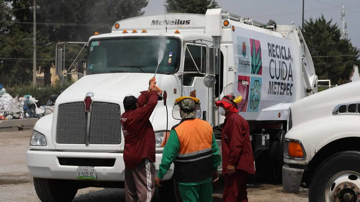 2bbeb652-6e2a-46e1-a1bf-ed2c588d3331