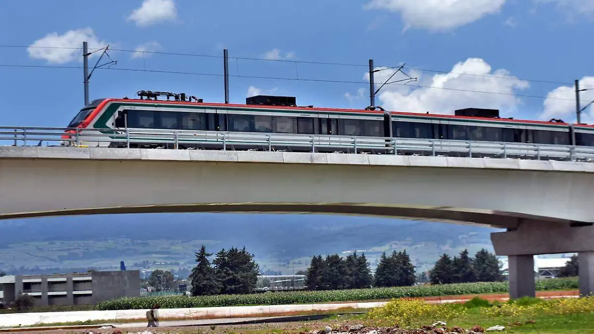 Tren interurbano