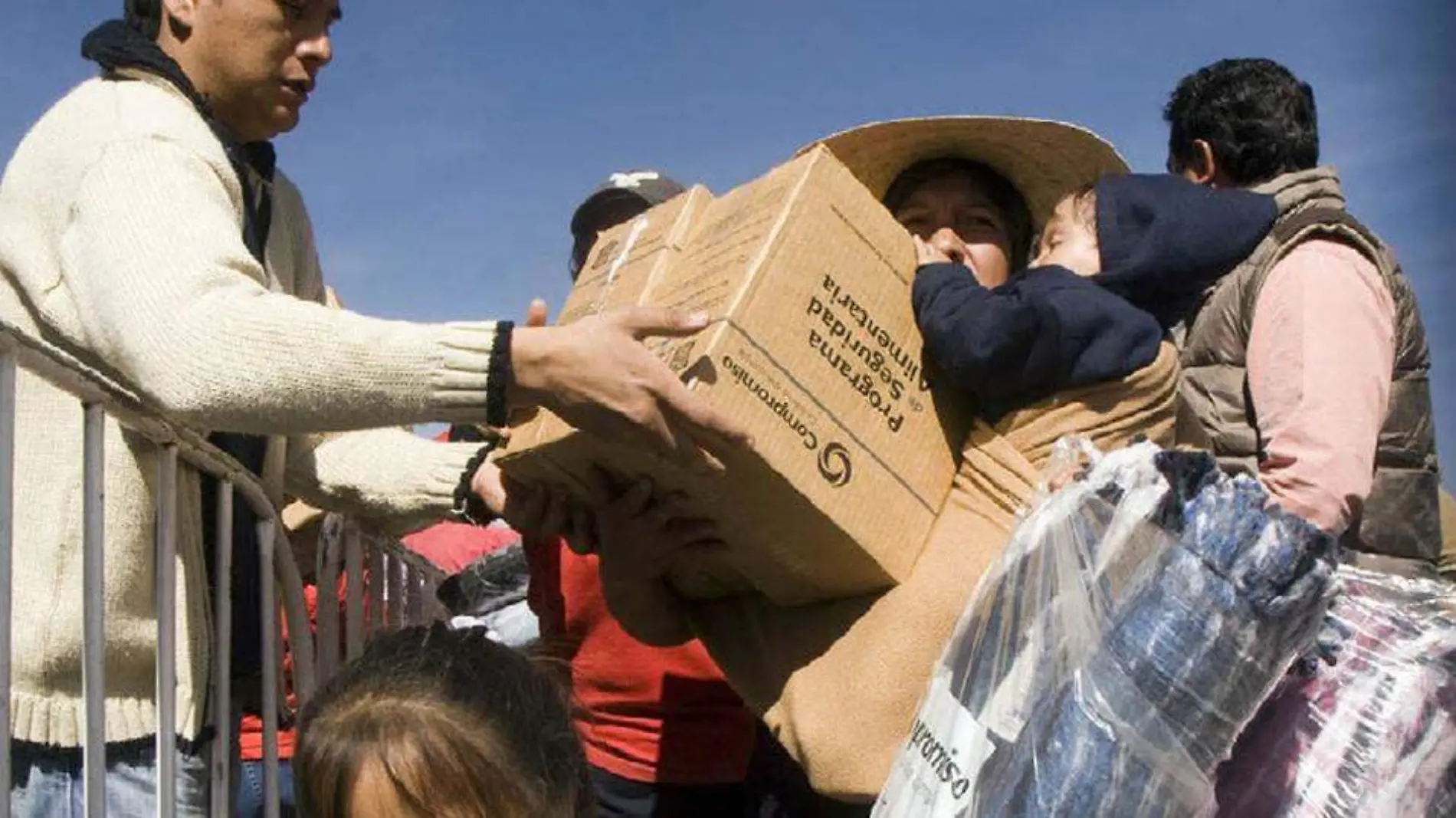 entrega-despensas-canastas-alimentarias-pobreza