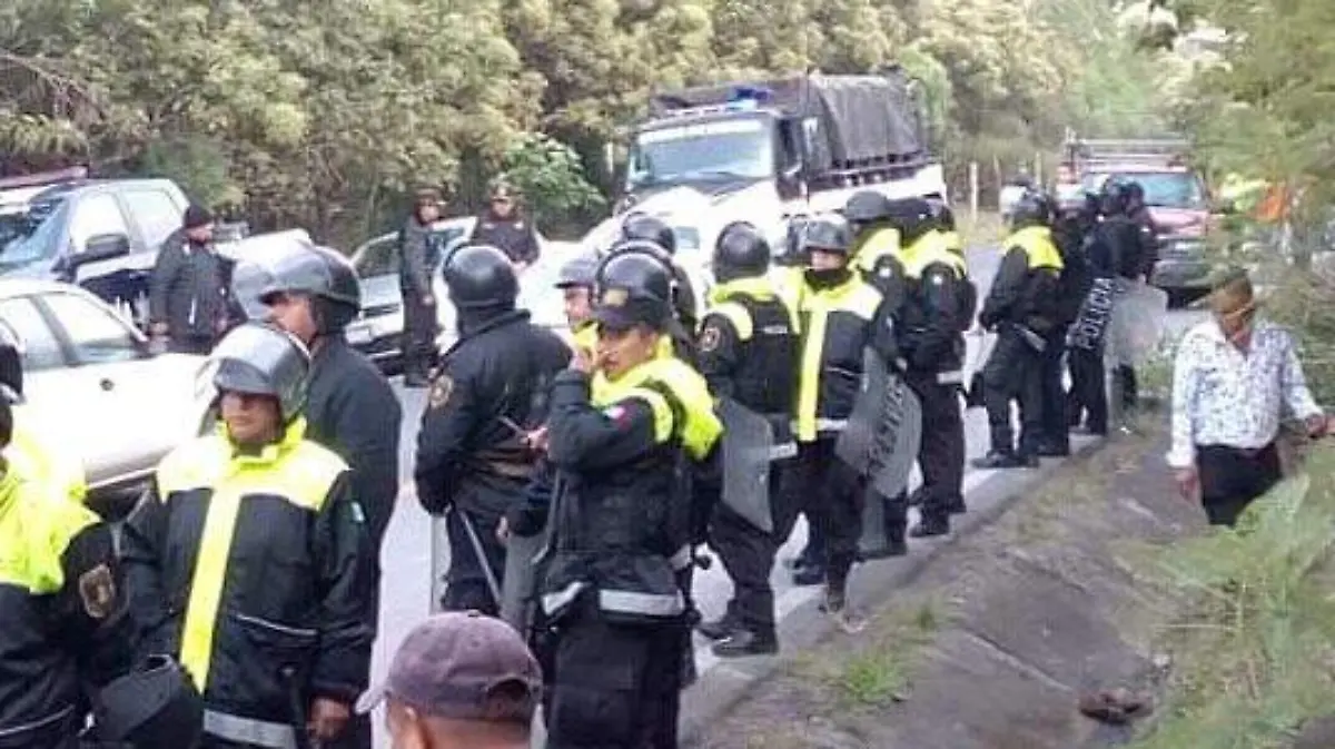 policias