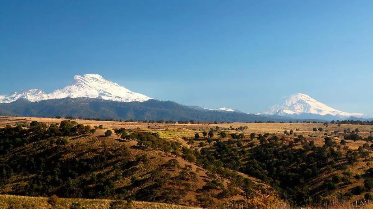 iztaccihuatl-popocatepetl