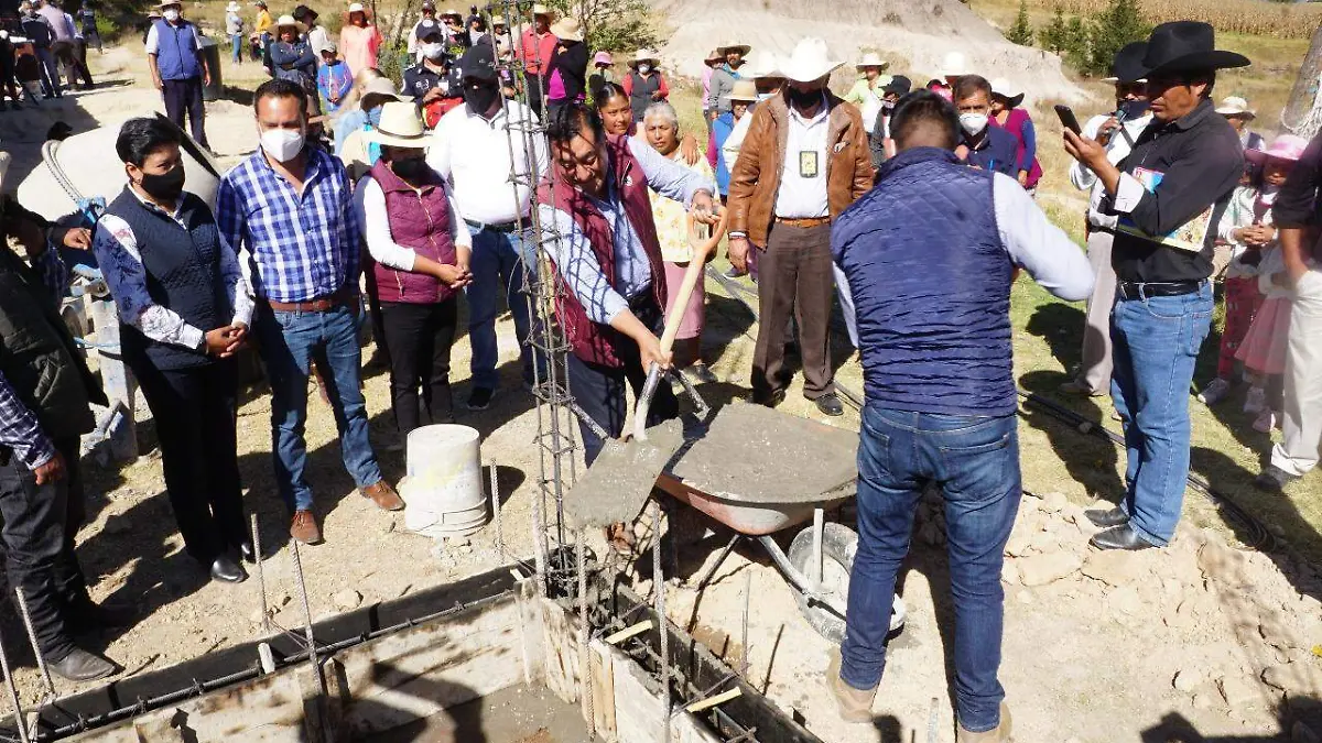 b8cc42bd-20ab-4812-aec6-bcd29ac610e7