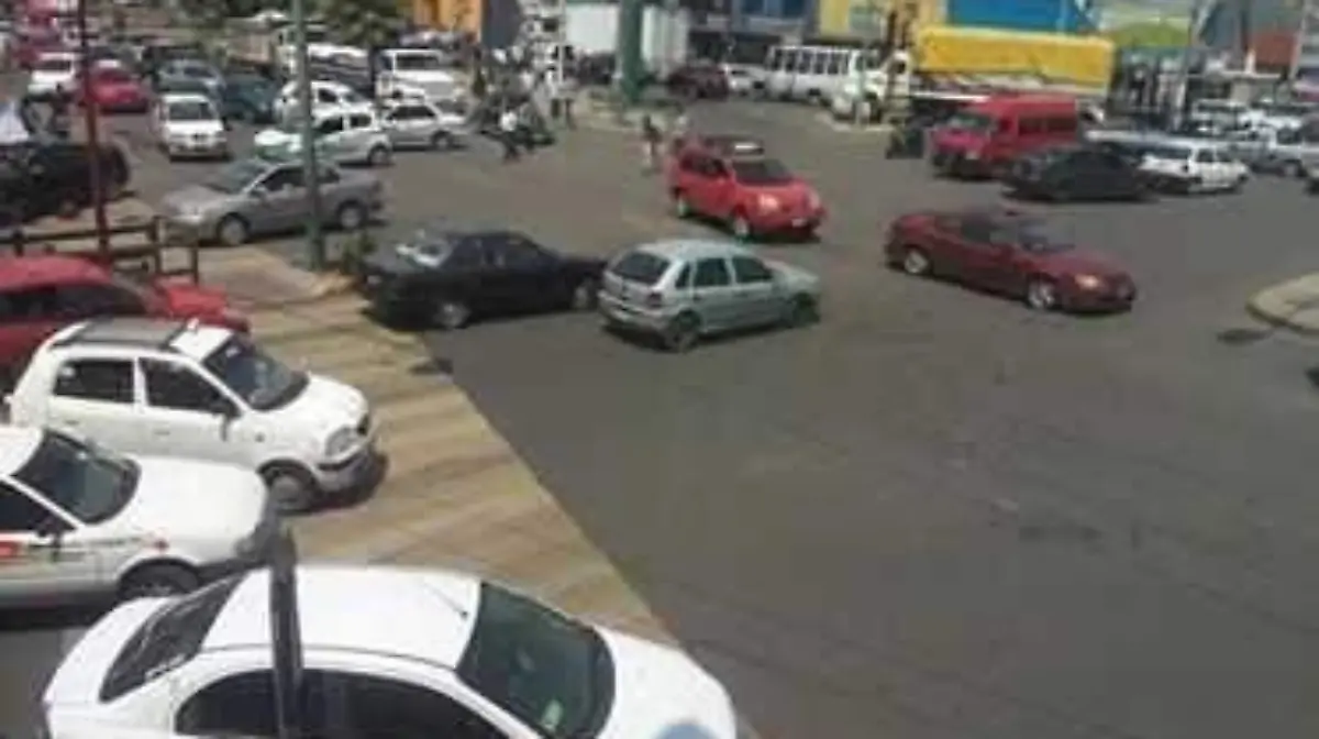 Cientos-de-taxistas-inconformes-desquician-Ecatepec