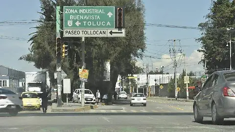 Caos vial en cruces de Toluca y Metepec por semáforos descompuestos - El Sol de Toluca | Noticias Locales, Policiacas, sobre México, Edomex y el Mundo