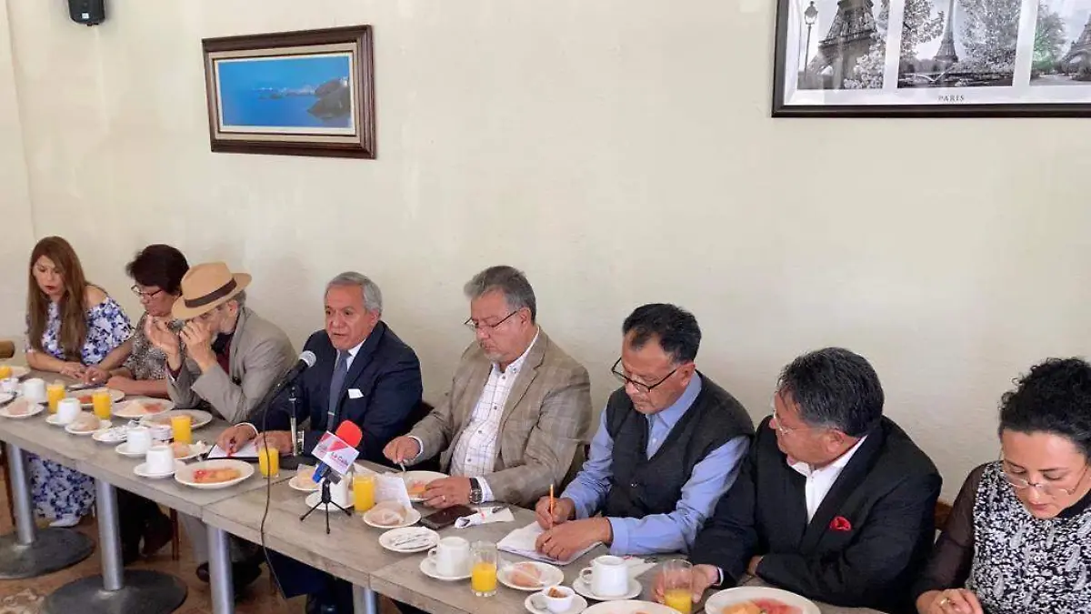 Integrantes de la Asamblea Estatal en Defensa de la Seguridad Social de los Trabajadores