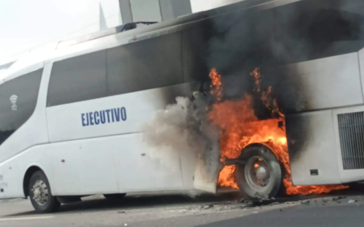 autobus incendiado
