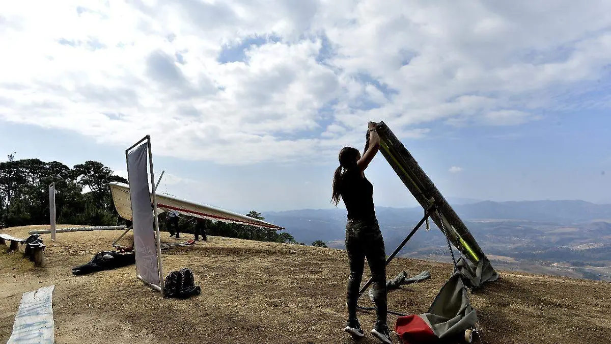 64ff3687-213f-450f-b66a-0ba1a345e30f