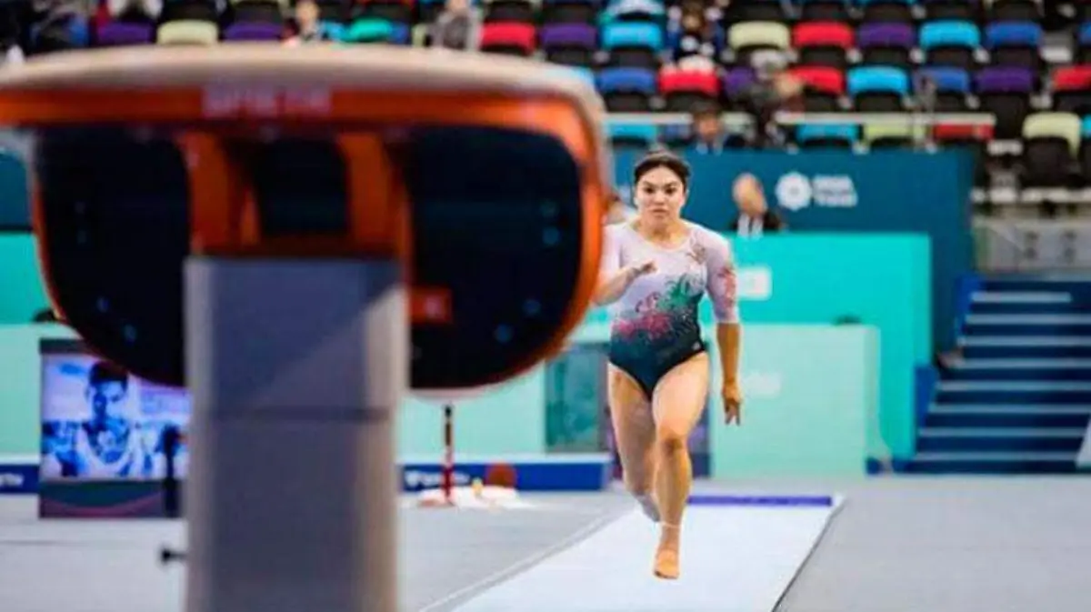 Alexa-Moreno_gimnasia