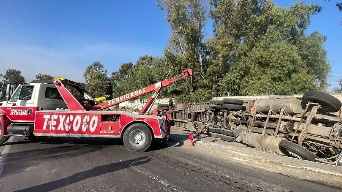 grua-trailer-accidente-policiaca