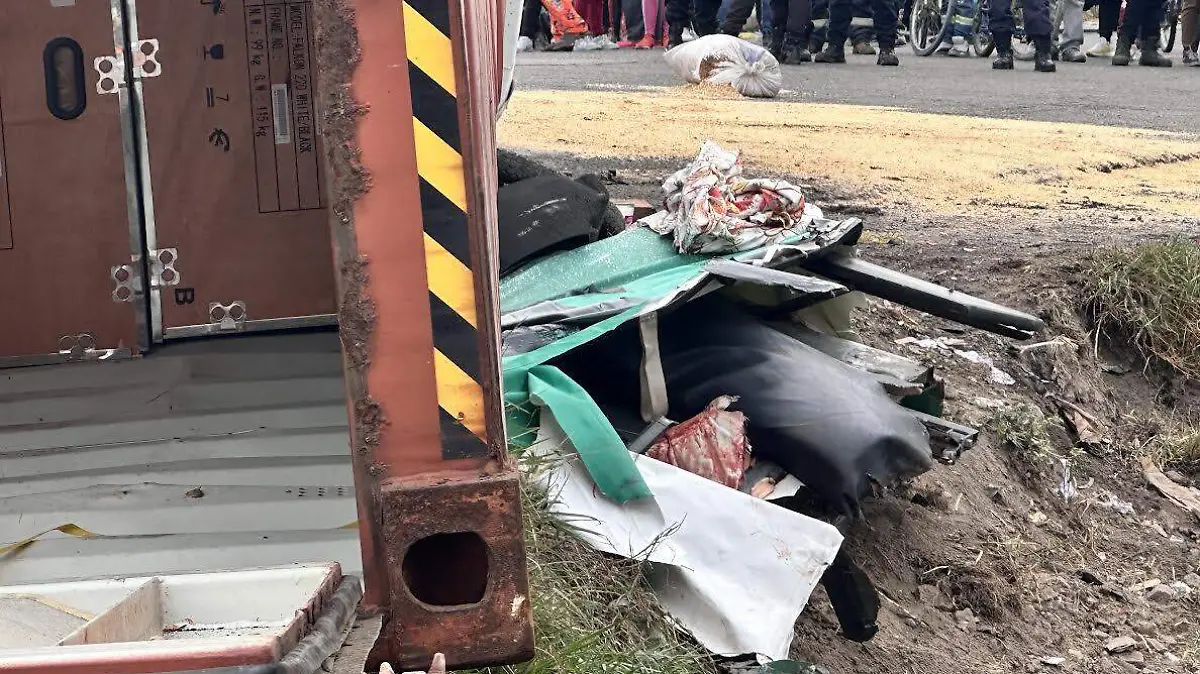 mototaxi-aplastado-toluca